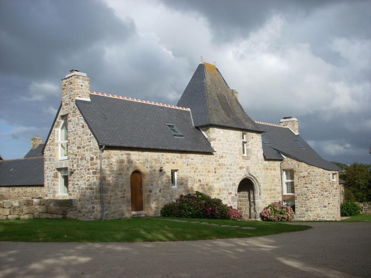 Gites Du Manoir De Goandour Crozon Esterno foto